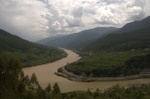 A tributary joins the Yangzi