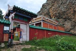 Tovkhon Khiid monastery